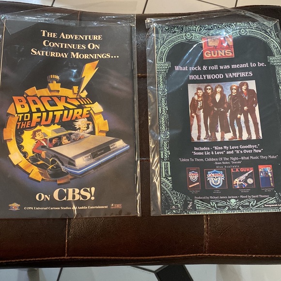 Robin II The Joker’s Wild #1 & #2- Hologram- DC Comics - Picture 4 of 4